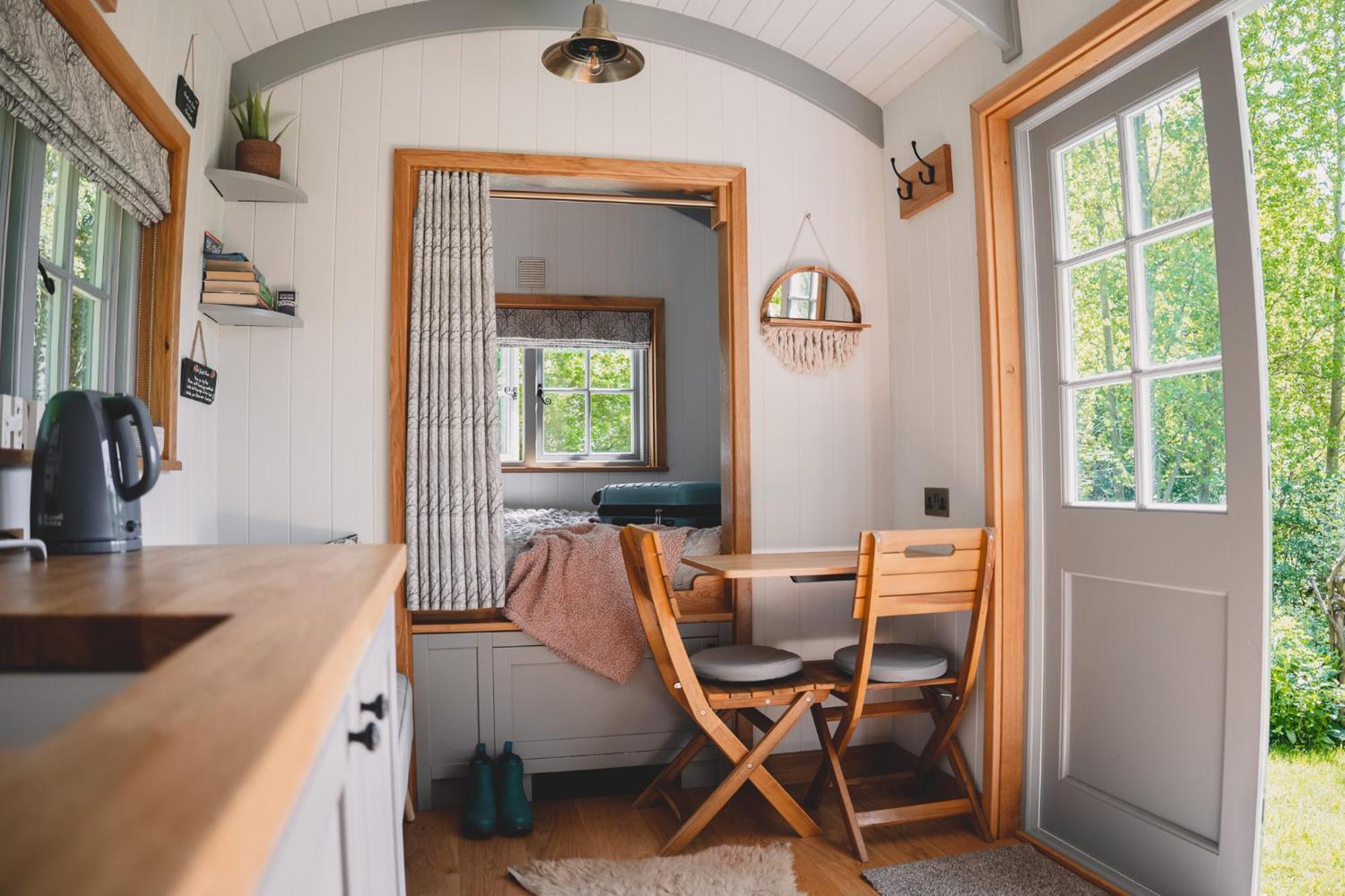 Somerset Shepherds Huts Winsham Ngoại thất bức ảnh