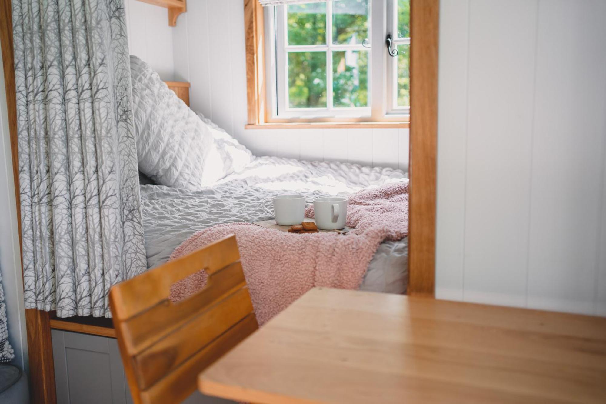 Somerset Shepherds Huts Winsham Ngoại thất bức ảnh
